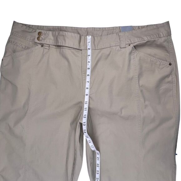 Lane Bryant Venezia Capris 28 Khaki Soft Twill Comfort Fit Weekend Ready Pants - Picture 4 of 10